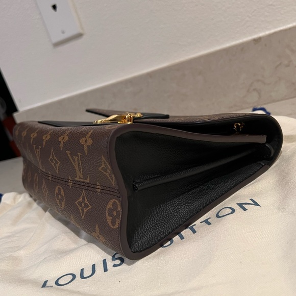 Monogram Leather bag - Picture 10 of 11